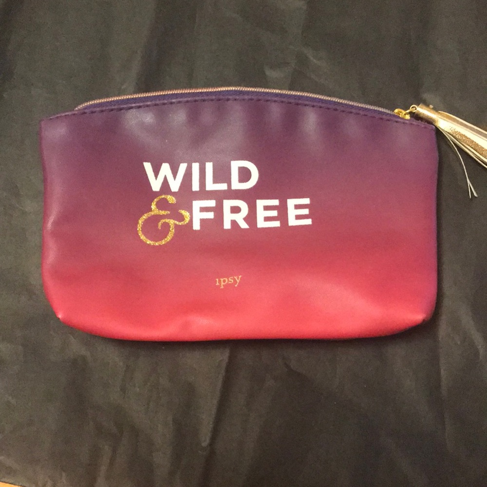 Ipsy wild & free makeup bag